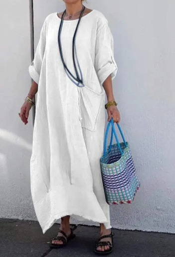 Długa sukienka w jednolitym kolorze, swobodna, z okrągłym dekoltem i kieszeniami