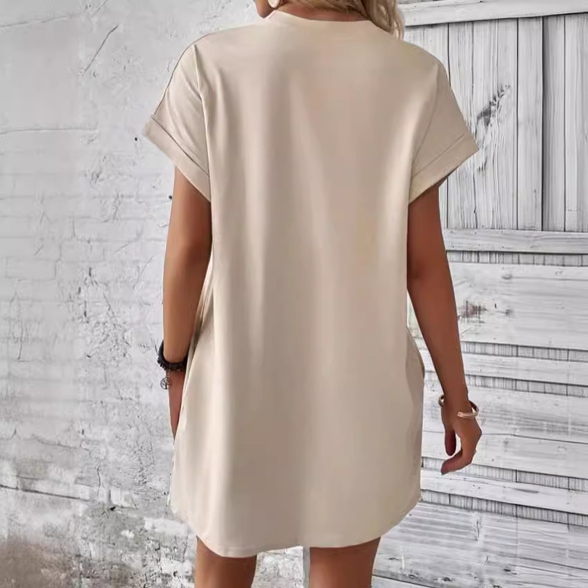 Sukienka T-shirt z monogramem i rękawami w kształcie skrzydeł nietoperza