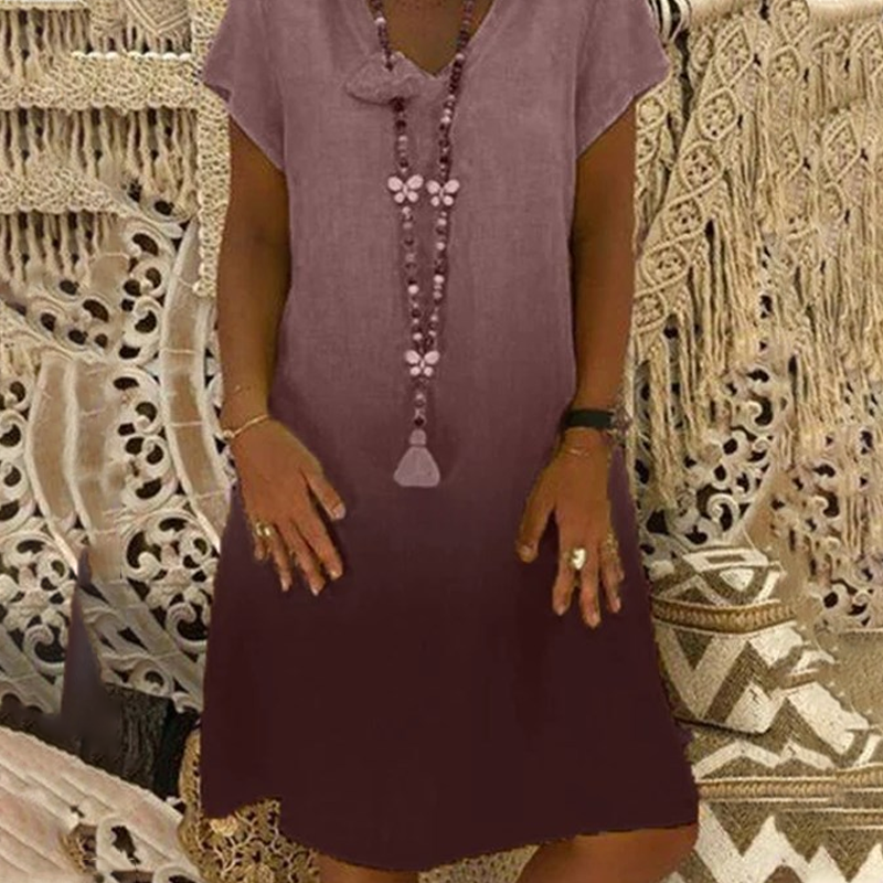 ?Nem formális ruha rövid ujjakkal és V-nyakkal